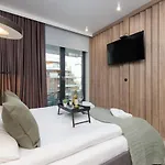 Wislane Tarasy Lux Cracow By Renters Prestige * Cracovia