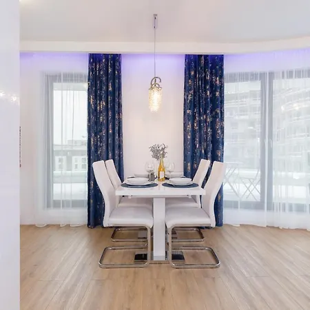 شقة Wislane Tarasy Lux Cracow By Renters Prestige